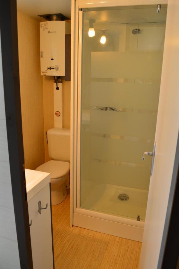 Le Clocher De Neyran Hotel Saint-Gervais-sur-Mare Eksteriør billede
